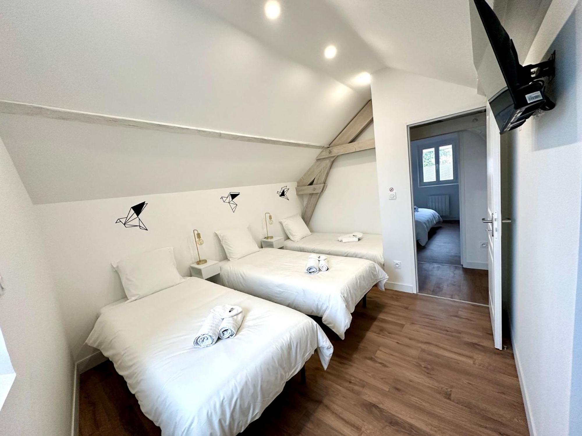 L'Equinoxe - Parking Prive - Zapart'Hotels Malesherbes Bagian luar foto