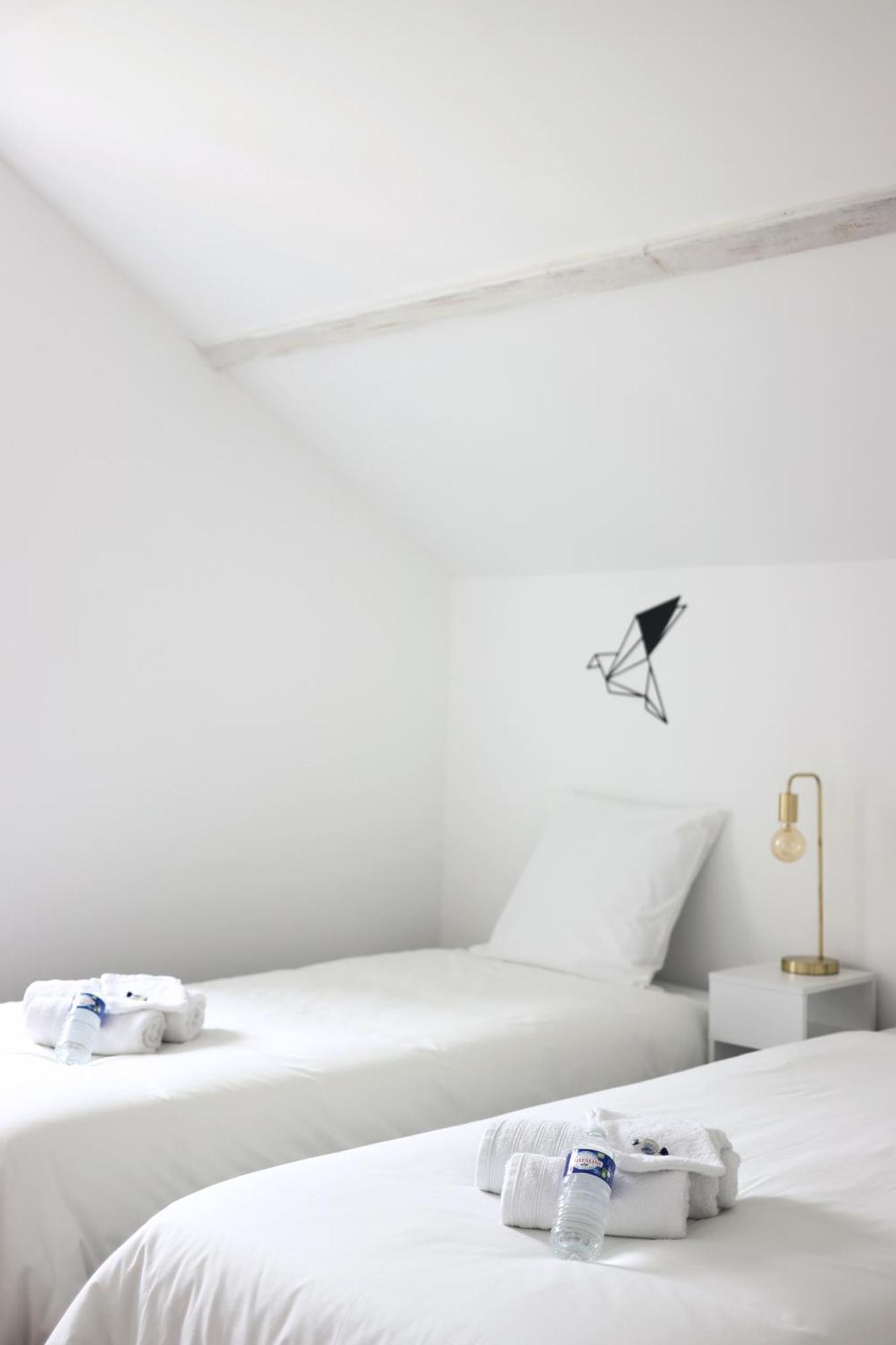 L'Equinoxe - Parking Prive - Zapart'Hotels Malesherbes Bagian luar foto