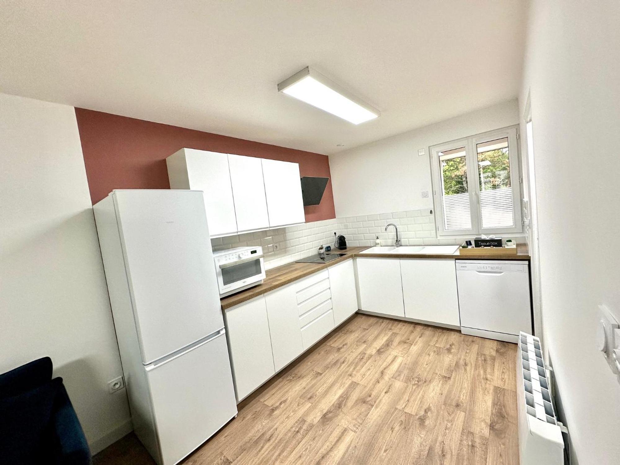 L'Equinoxe - Parking Prive - Zapart'Hotels Malesherbes Bagian luar foto